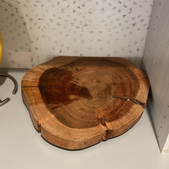 Distressed Natural wood unique footed tray - Picture 7 of 9